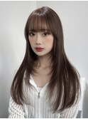 ストレートでもキマるレイヤーカット!