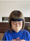 ベージュ×ブルー
