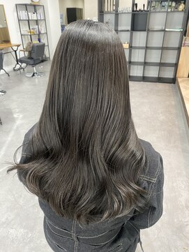 エミュー(Emu) 暗めなグレーアッシュ☆