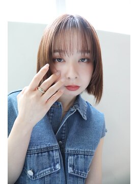 アズグロウ エクラ(AS GROW 'eclat) ハイレイヤーストレートボブ