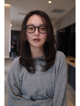 クィーンズガーデンバイケーツーギンザ(QUEEN’S GARDEN by K two GINZA) シルクレイヤーカット*ロングレイヤー*透明感地毛風カラー