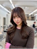 大人かわいいフェイスバタフライレイヤーカットグレージュヘア