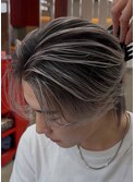 ホワイトシルバーバレイヤージュシャドウルーツセンターパート