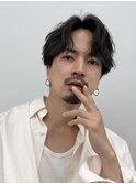 30代大人男子の色気ヘア。毛流れニュアンスパーマ