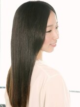 リーリア ヘアーアンドパーソナル(Lelia)