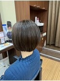 ショートボブ