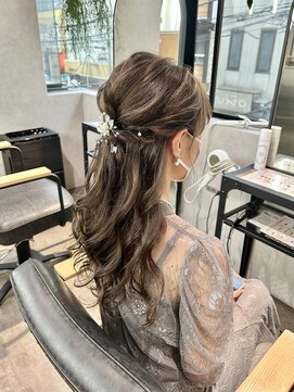 ゼスト クレス(ZEST Cres) 【立川CRES吉岡俊】ハーフアップ ヘアアレンジ