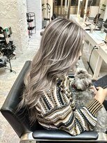 ブレンド 渋谷(BLend)&nbsp;ハイライトカラーマチルダボブインナーグレージュ前髪