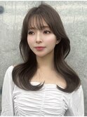 韓国くびれヘア ミディアムレイヤーシースルーバング グレージュ