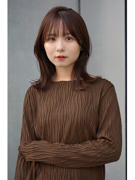 ガーデン ミサト 三郷中央(garden misato) 柔らかい外ハネくびれミディ×レイヤーカット×艶ブラウンカラー