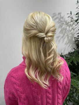 アミー 駒澤(Ammy komazawa) 【おすすめ】王道ハーフアップ