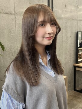 マジコ 表参道(Magico) ミディアムベージュ