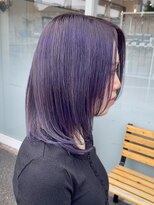 クオリア(Quaria)&nbsp;バイオレットカラー/顔周りレイヤー/ウルフカット/ブリーチ/紫
