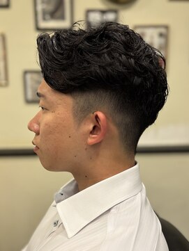 スカイマスターバーバー 渋谷(SKY MASTER BARBER) ビジネスパーマスタイル＜理容室＞【床屋/メンズ/眉毛カット］