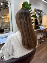 アルボーテルジェ(Art BeAute' ROUGET)&nbsp;白髪ぼかしカラー/脱白髪染め/ライトブラウン/小顔カット/芦屋