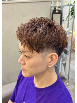 サロンドクオリア(Salon de Qualia) フェードスタイル/ブリーチなしカラー/オレンジ/S