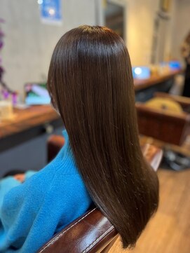 スローネ(THRONE) 髪質改善酸性ストレートで艶髪／20代30代40代／新宿