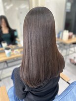 エミン(emyn)&nbsp;髪が変わる【美髪革命】艶髪/髪質改善/縮毛矯正/代々木