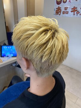 シンプル(Simple) 抜きっぱなしブロンド×スパイカーショート