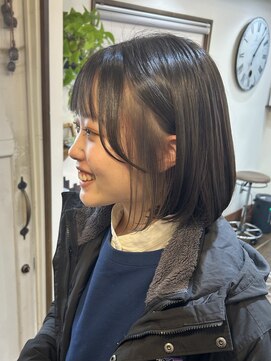 ル コワン ククー(Le coin coucou) さりげなく雰囲気を変えたい方におすすめなのがインナーカラー