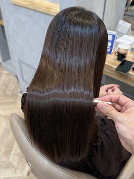 イロ 浦和(iro) フルコースでも艶髪 髪質改善・美髪縮毛矯正