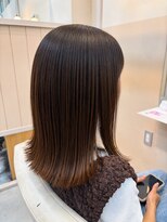 シダ(sida)&nbsp;大人かわいい外ハネミディ