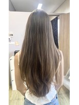 ヴェルサ(Versa)&nbsp;レイヤーカット
