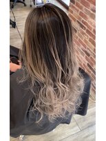 カトル(KATR)&nbsp;ベージュ系バレイヤージュ♪