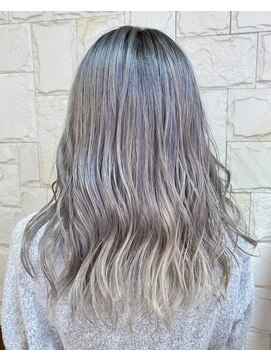 ベンチ(bench) 『ホワイトグラデーションカラー』Gree千葉店マサキ