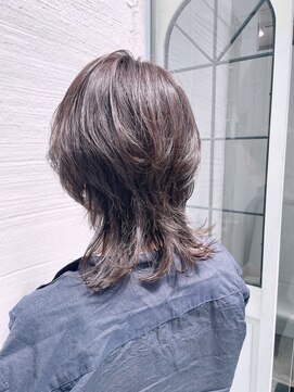 ウーロス(uros.) ミディアム☆ウルフ