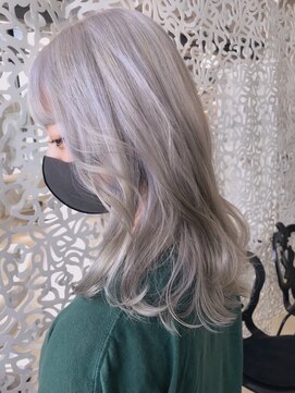 スニップス ダズ(SNIPS DOES) ぺールシルバーカラー