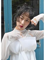 カルテ(QUARTE) プツッとライン感のある顔まわり