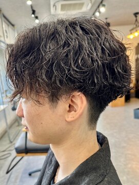 フゥ 宇都宮(FeU) 波巻きパーマメンズパーマメンズヘアツーブロックツイストパーマ