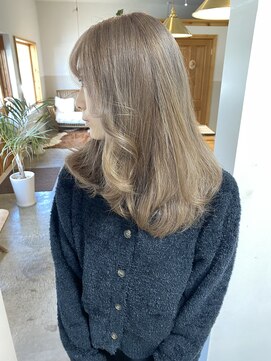 ヘアーデザインサロン スワッグ(Hair design salon SWAG) ベージュ