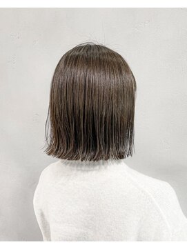 ハルキ ミナト ジャパン オオサカ(HARUKI MINATO japan OSAKA) 外ハネボブ 20代30代40代ヘア 小顔 大阪ボブ 梅田