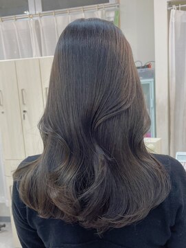 シビバイレボ(CIBI by revo) 韓国風大人レイヤーカット/ハッシュカット/くびれヘア/船橋駅