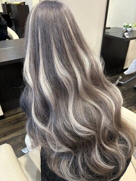 ココエクステンション 香林坊店(coco extension) シルバーカラーハイライトエクステ