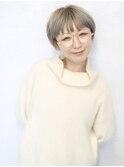 天神【BIRTH】くすみベージュ×耳かけマッシュショート