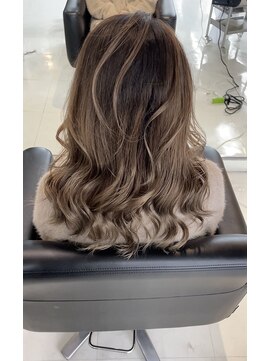 シャンプーボーイエイムス(SHAMPOO BOY aims) バレイヤージュ