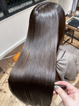 リュミエ ドゥ マッシュ(Lumier de mashu) 【大阪/梅田/茶屋町/中崎町】触れたくなる美髪/oooit/ストレート