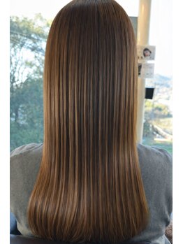 ヒルトップ ヘアーデザイン フォー ライフ(Hill top hair design for life)の写真/くせ毛・うねり解消！髪質改善ストレートで艶髪へ★おうちでのケアも楽々♪