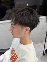 リオールバイニアウ(RE:ALL by Niau) MEN’S HAIR/波巻ツイストスパイラル/フェザーパーマ/新田