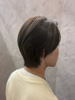 プラス アヴェダ(PLUS AVEDA) グレージュ×ローライトのショートレイヤー