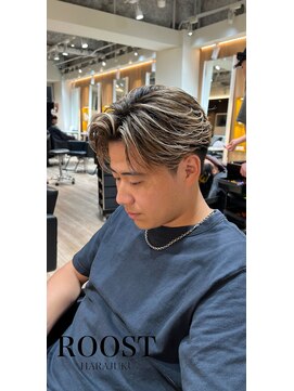 ルースト 原宿店(ROOST) 刈り上げセンターパート/波巻きツイストスパイラル/渋谷/原宿