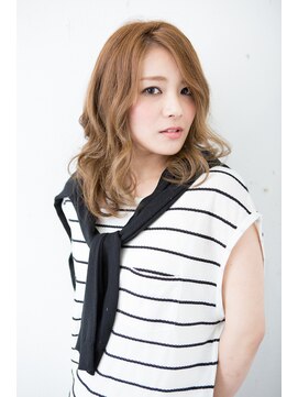 ヘアメイク シュガー(hair&make sugar) スモーキーハイトーンレイヤーミディ