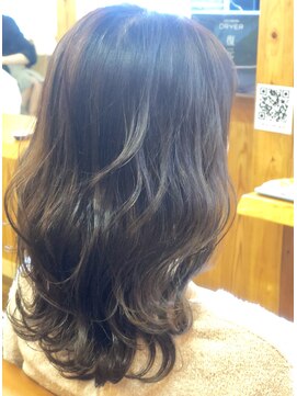 ララテラス(LaLa Terrace) カーキグレージュ×外ハネフェアリーミディ