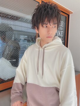 ルービック 難波(Rubik's) シンプル黒髪くせ毛風パーマ/ツーブロックマッシュショート