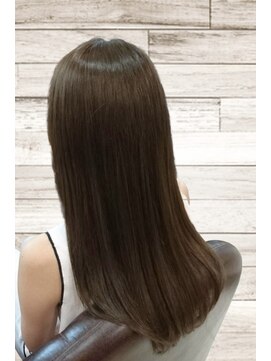 アクアヴィタエ(Aqua vitae) 10代、20代、30代ナチュラルストレート