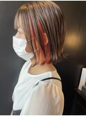 いつものヘアに少しアクセントになるインナーカラー