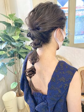 アミュレ(Amule) 大人ガーリーお呼ばれ玉ねぎヘア編みおろし30代40代梅ヶ丘美容室